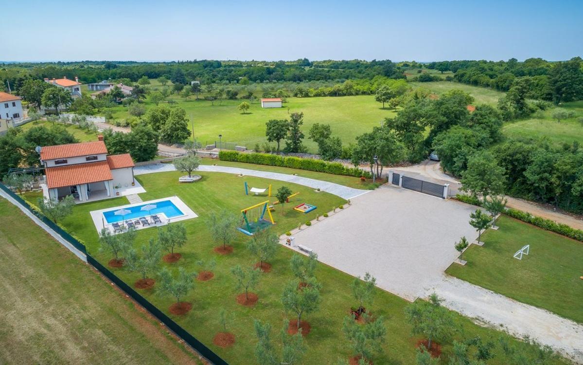 Villa Zara Marčana المظهر الخارجي الصورة