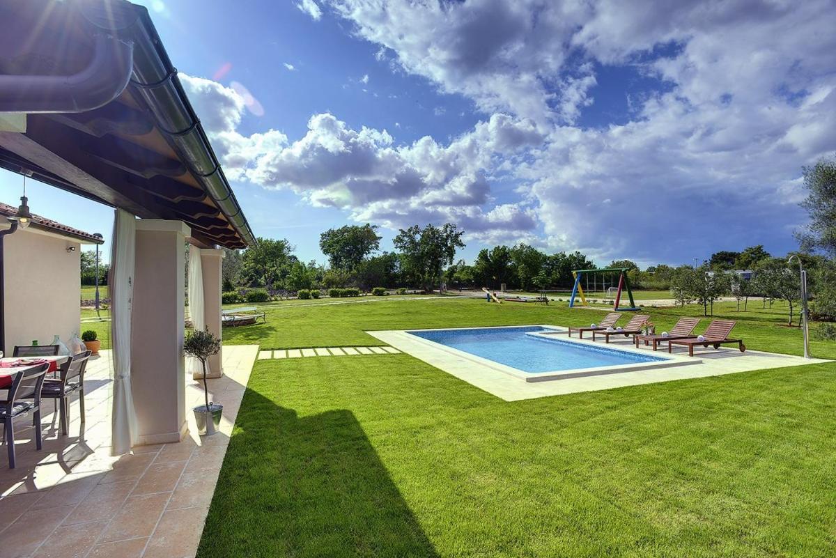 Villa Zara Marčana المظهر الخارجي الصورة