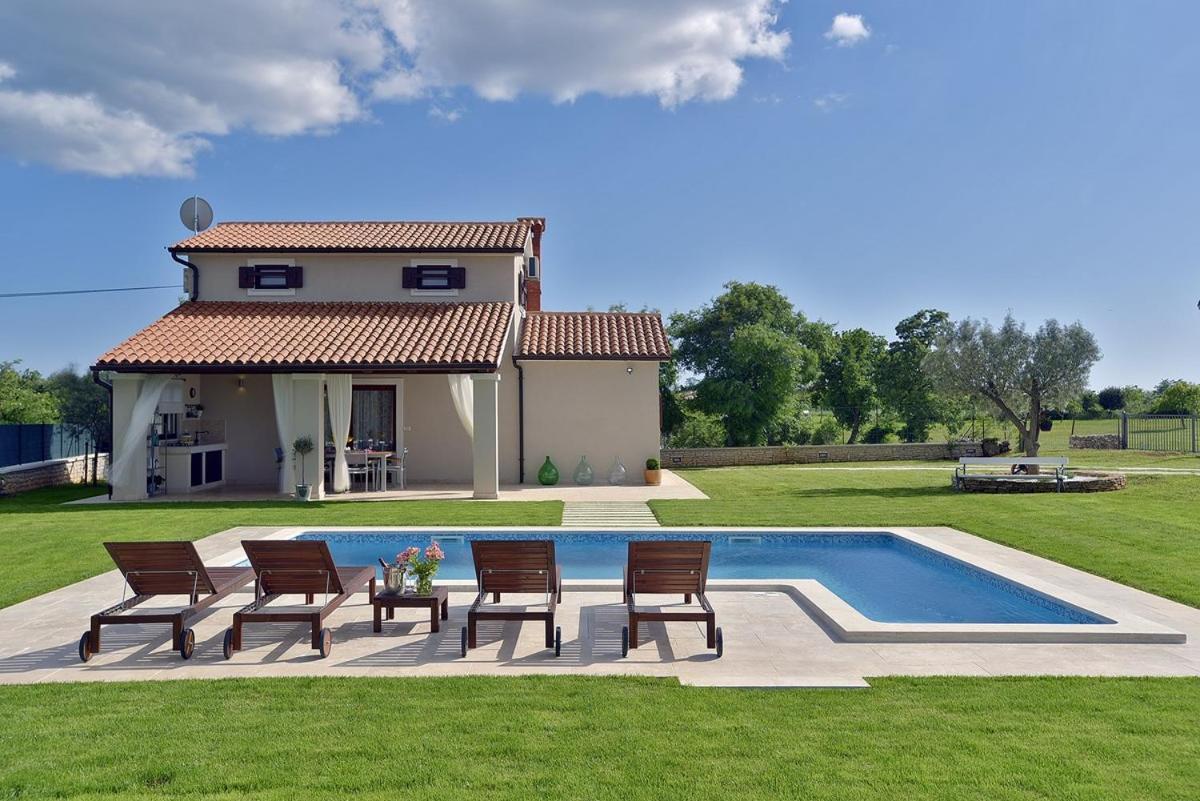 Villa Zara Marčana المظهر الخارجي الصورة